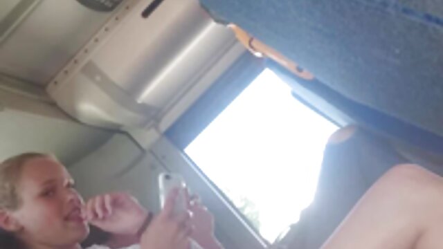 Cr 3 japonesa violada en el campo