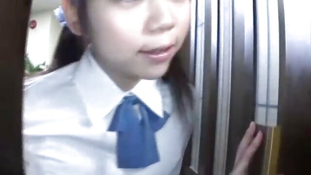 Pequeña hermanastra follada duramente en medias videos xxx masaje japones